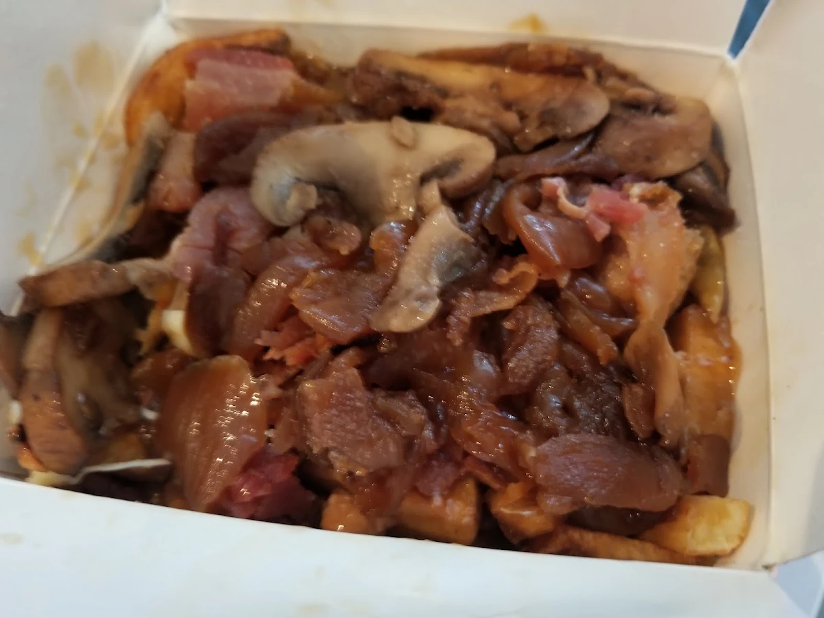 Hogtown Poutine, Smoke's Poutinerie Barrie