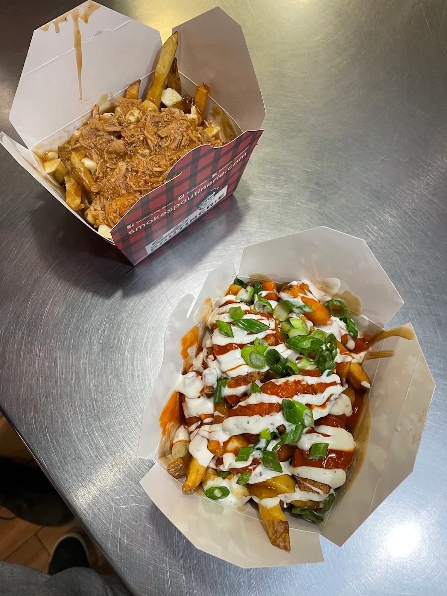 Smashed Fries, Smoke's Poutinerie Barrie