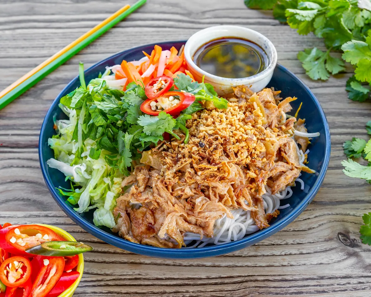 Grilled Chicken Noodle Salad - Bun GA Nuong