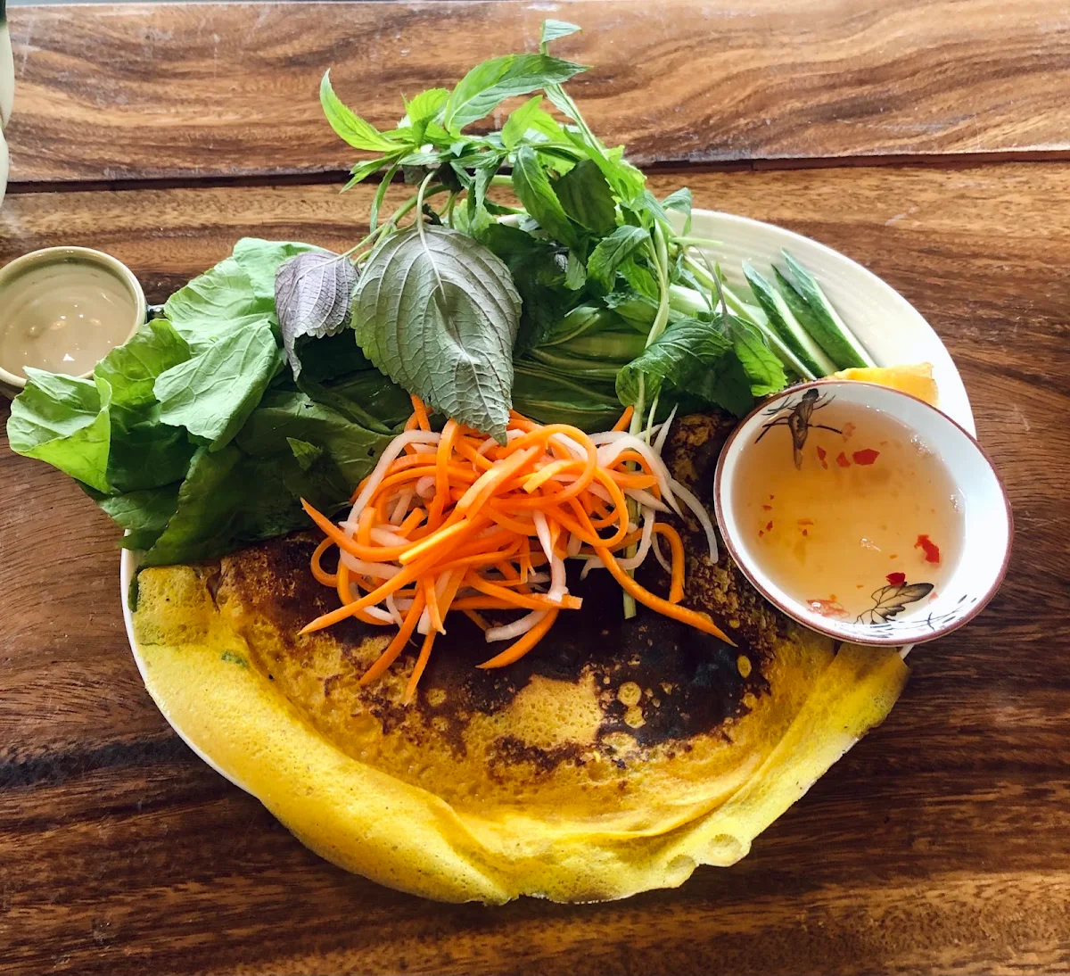 Vietnamese Savoury Crepes Bánh Xèo