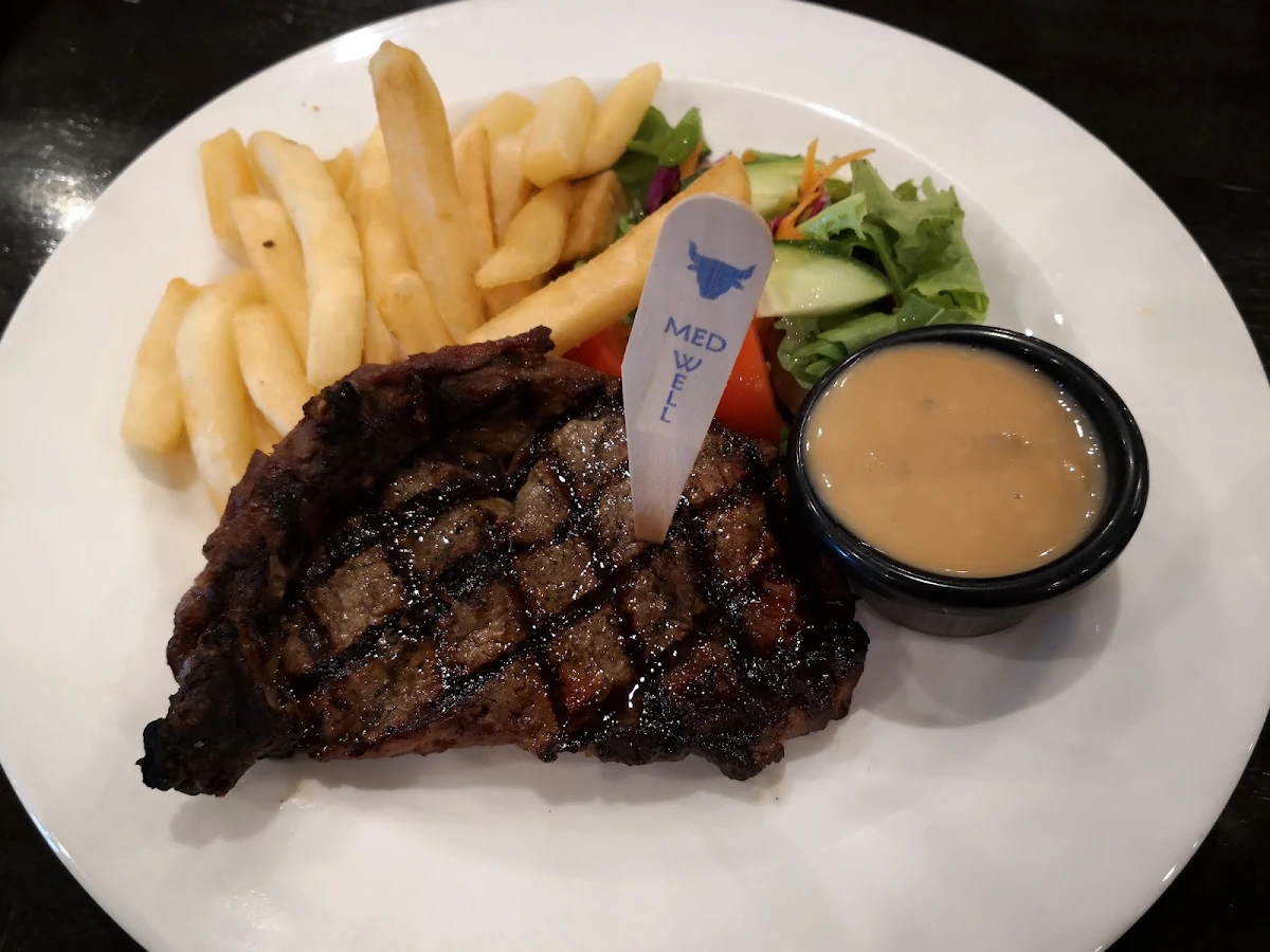 Highlights, Graziers Steakhouse
