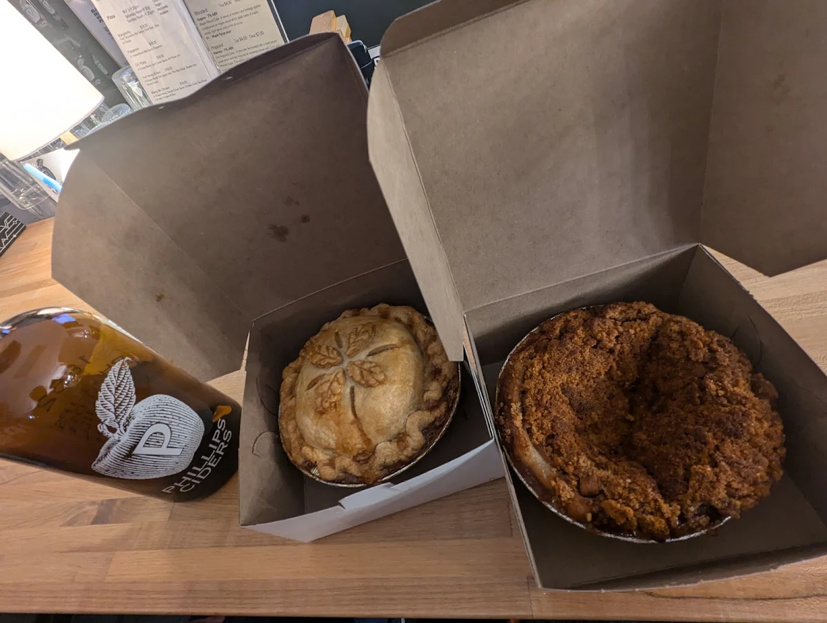 Traditional Apple Pie Apple Pie with Donut Crumb