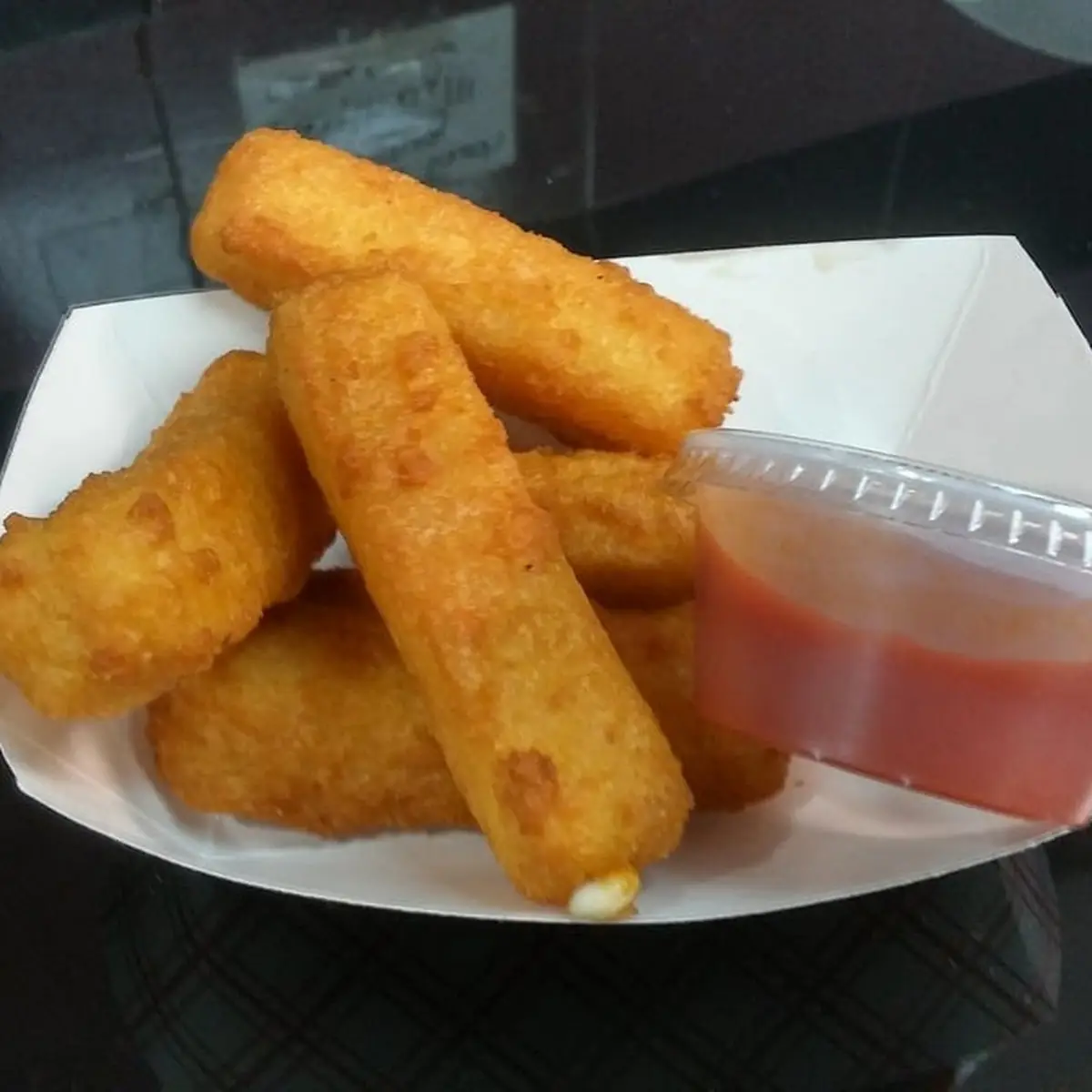 Mozzarella Sticks with Homemade Marinara
