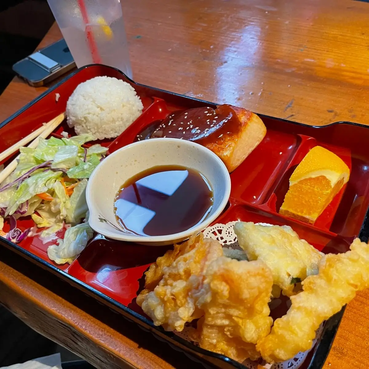 Grilled Salmon Dinner Box