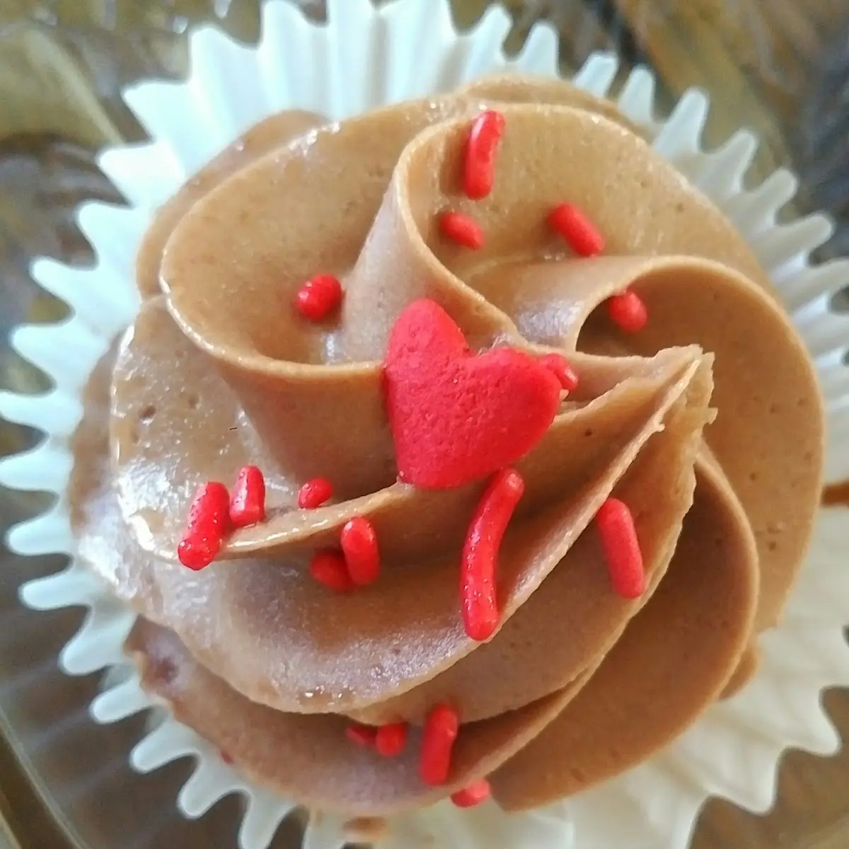 Vanilla Cupcake with Milk Chocolate Icing