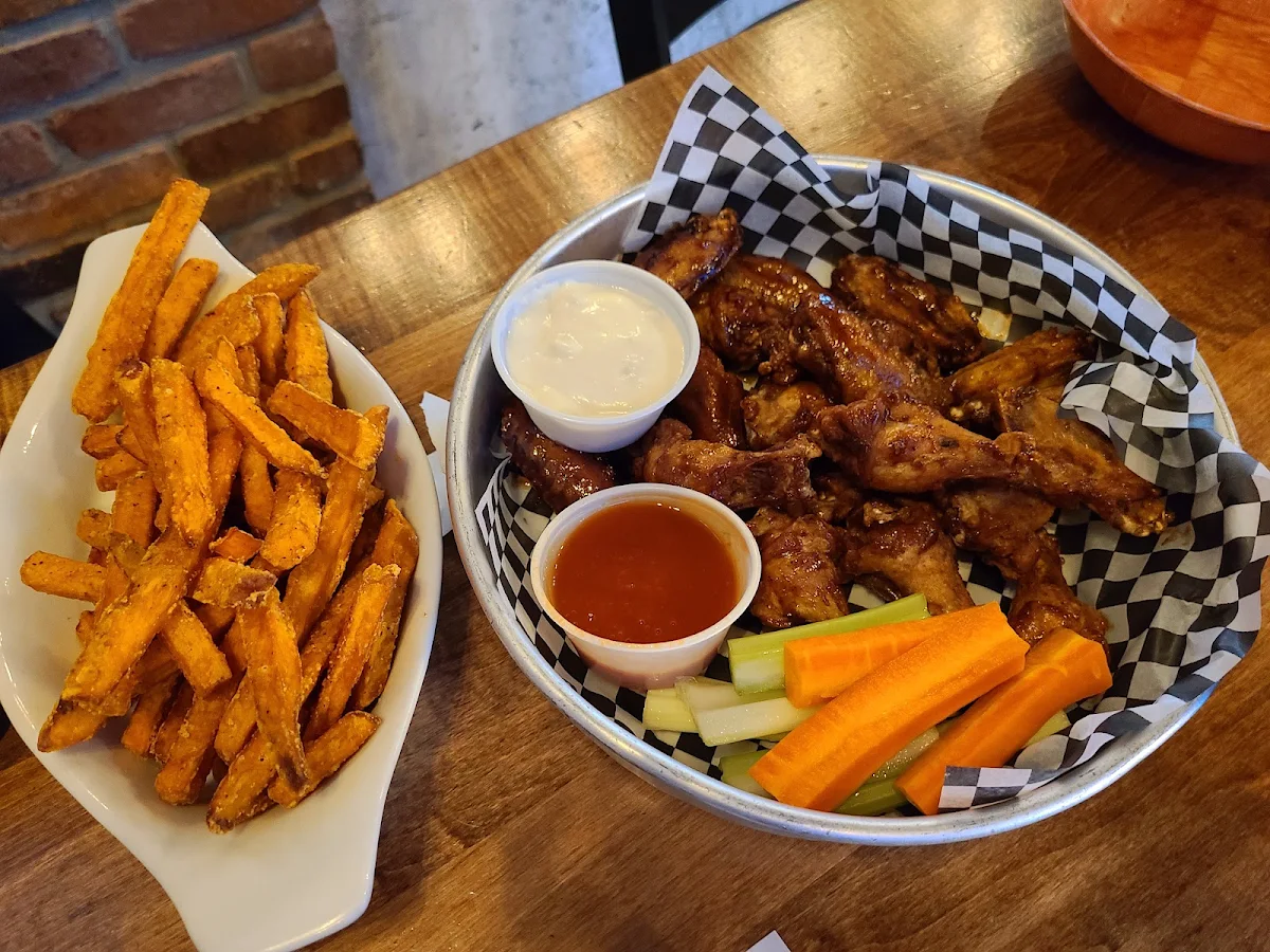 Honey Garlic Wings, Cracker Jack's Bar & Grill