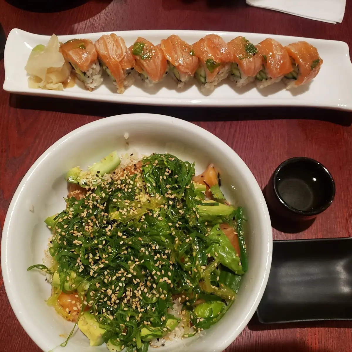 Salmon Poke Bowl & Carpaccio Roll Hot Sake
