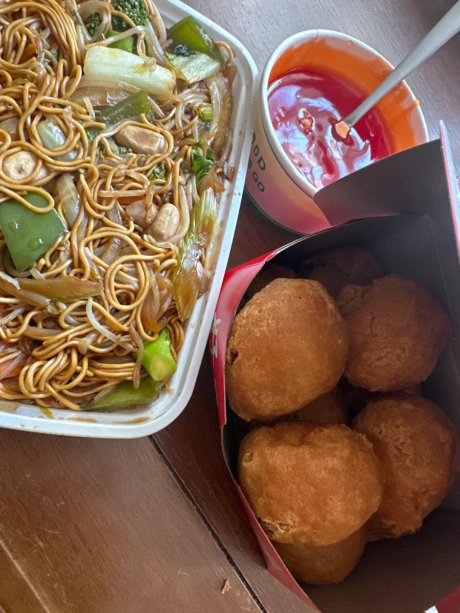 Highlights, Ming Ming Chinese Food Restaurant