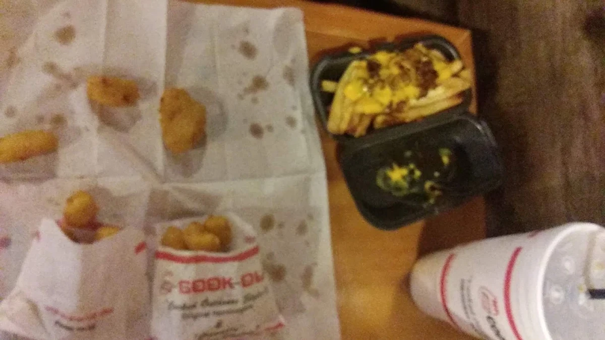 Chilli Cheese Fries with Cheese Bites