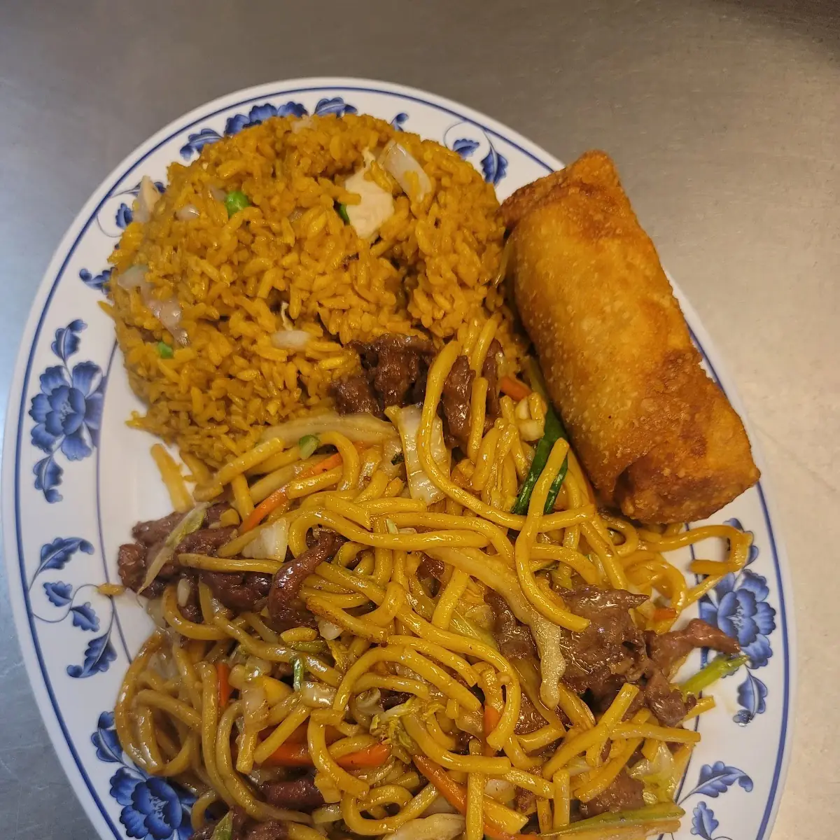 Beef Lo Mein Combo Platter