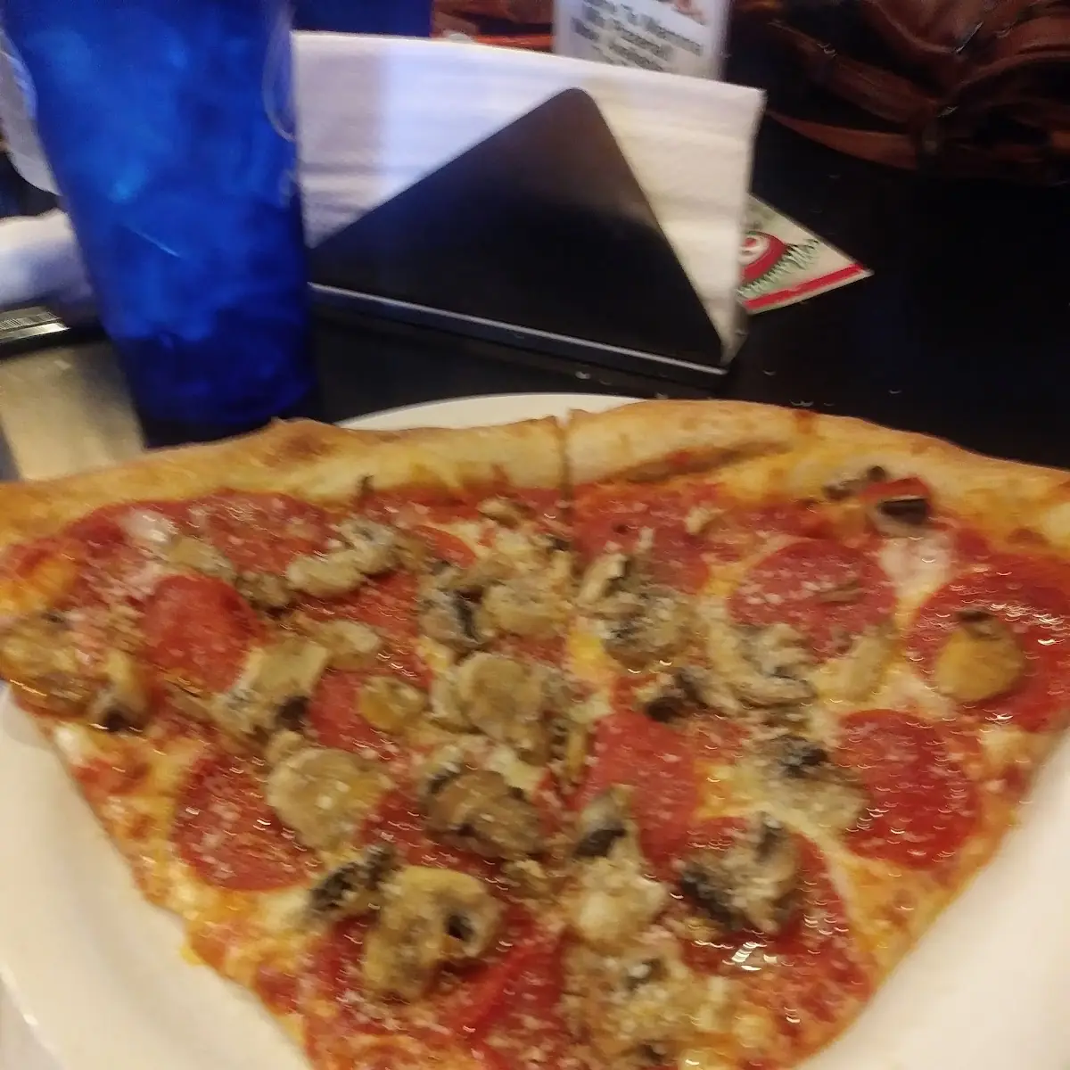 Pepperoni I Mushroom Pizza