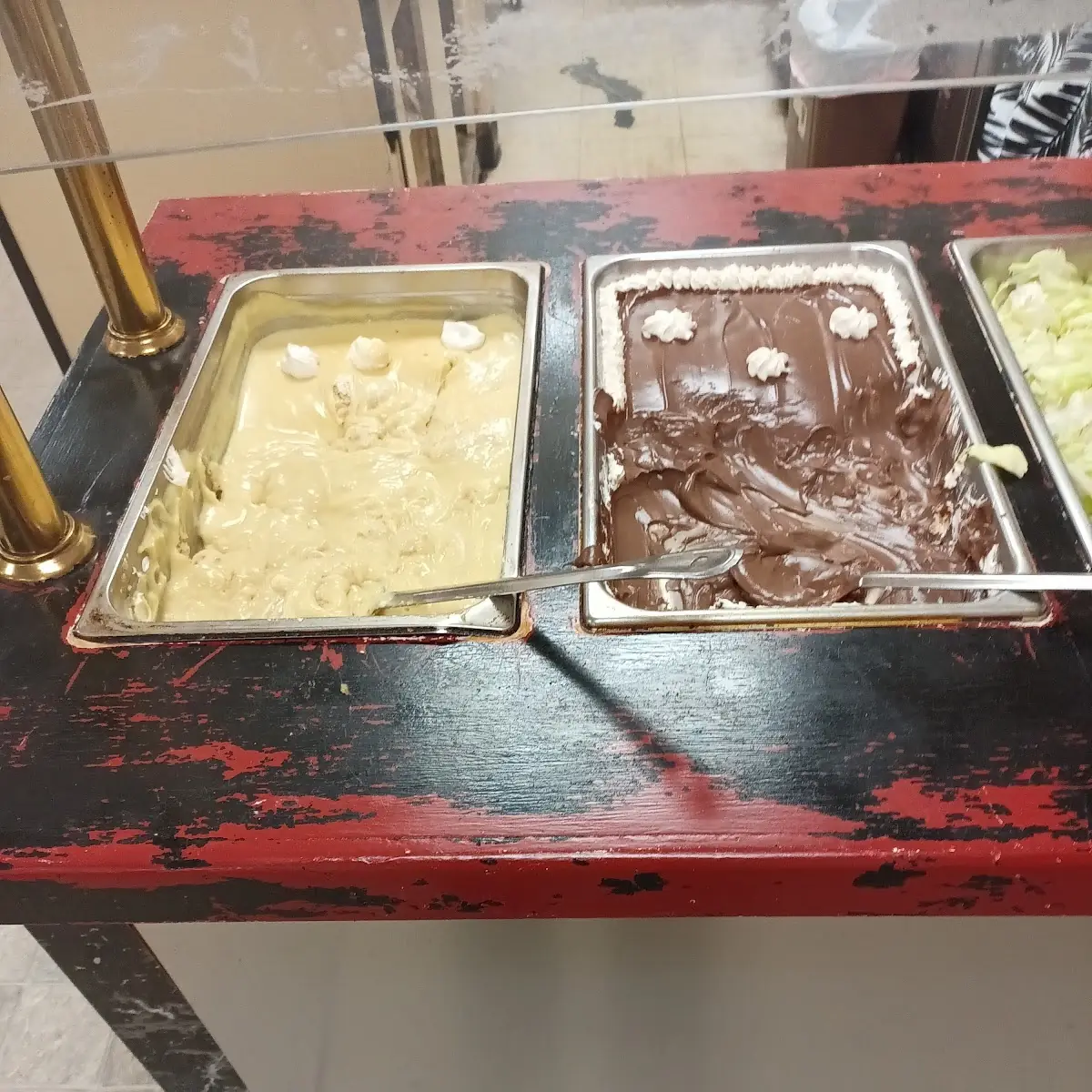 Banana Pudding and Chocolate Pudding