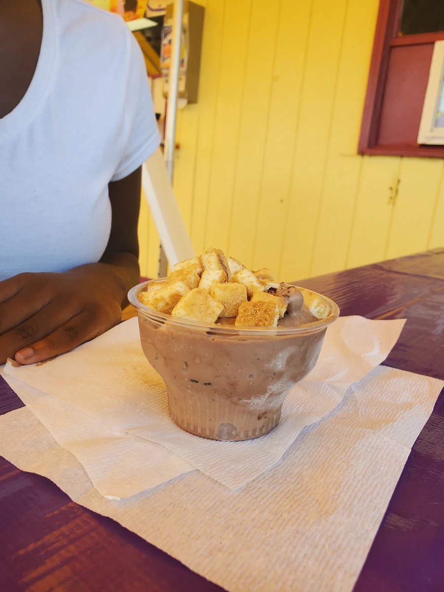Chocolate Ice Cream with Cheesecake Bites