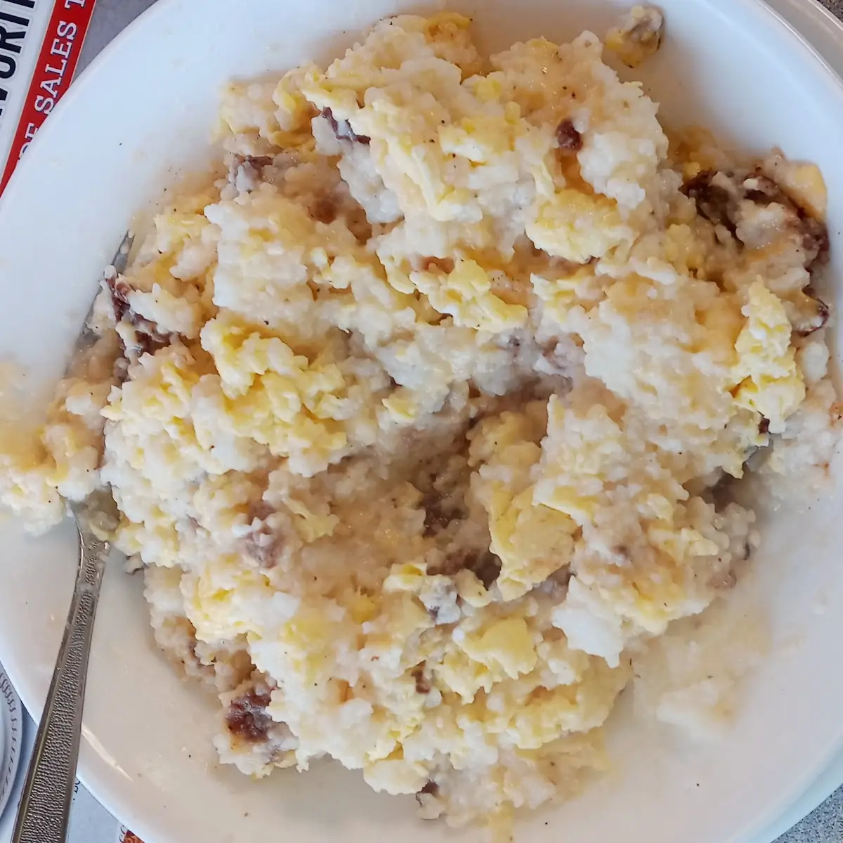 Sausage Grits Bowl