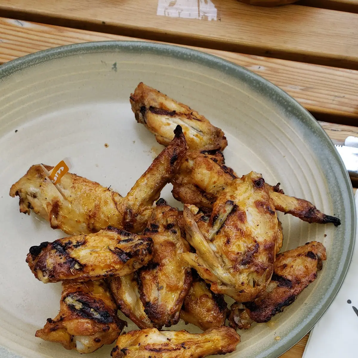Nandino's 3 Chicken Wings & 1 Side