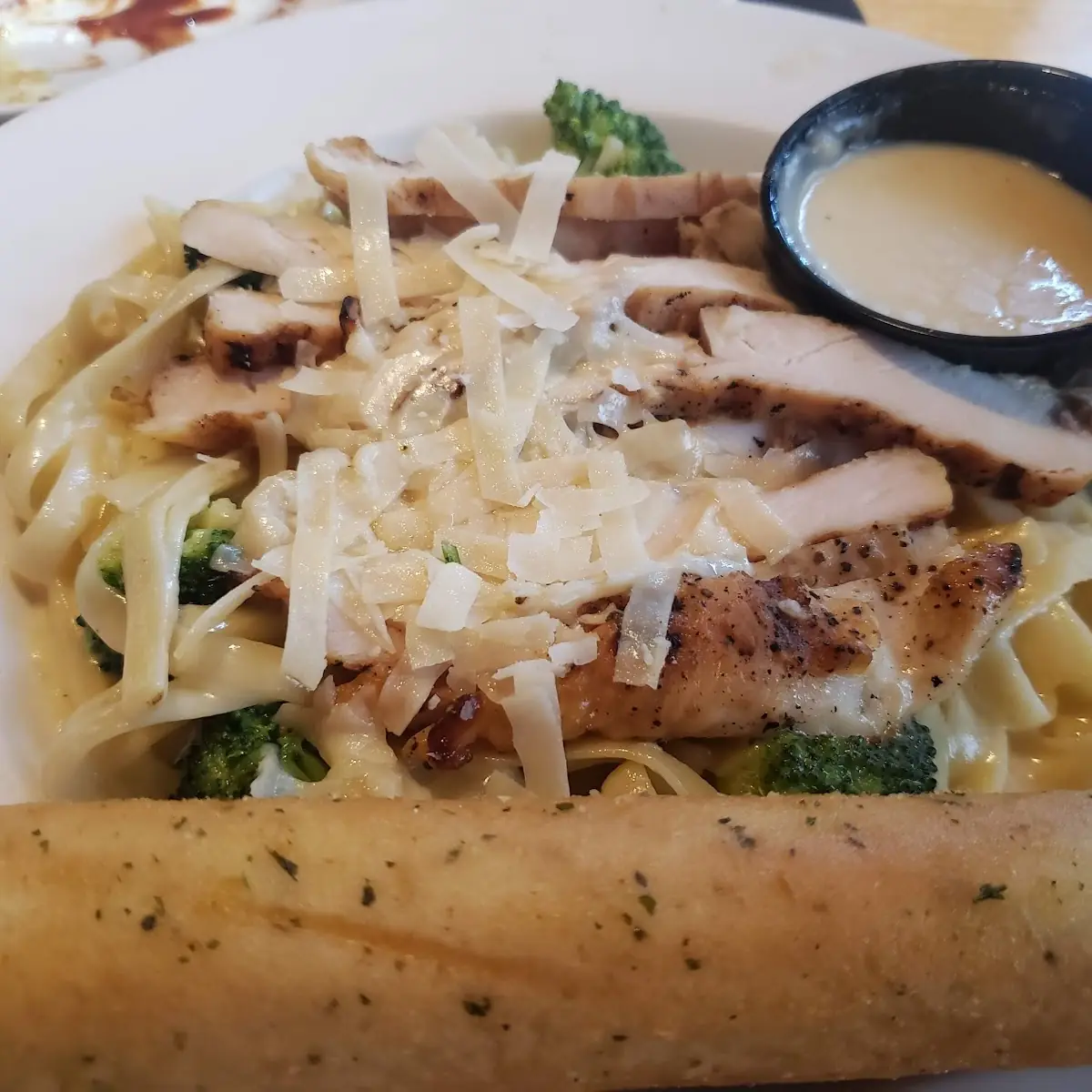 Chicken Broccoli Alfredo
