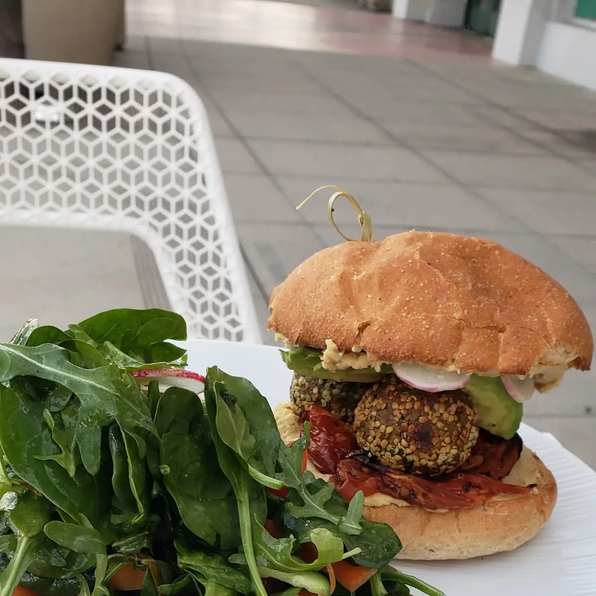 Falafel Burger