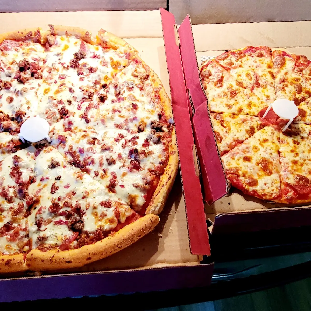 Meat Cravor Deep Dish Pizza 16 and Small Pepperoni