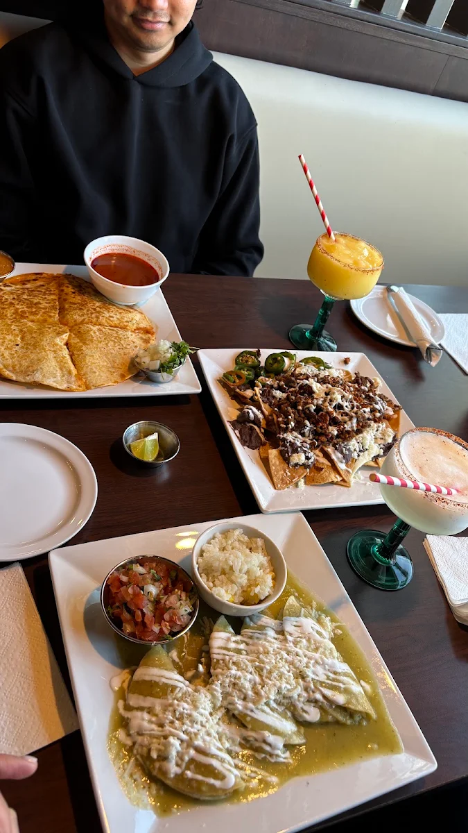 Highlights, Birria Cantina
