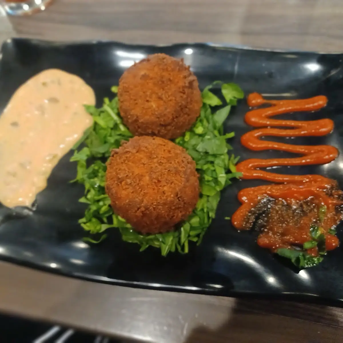 L Crab Cakes