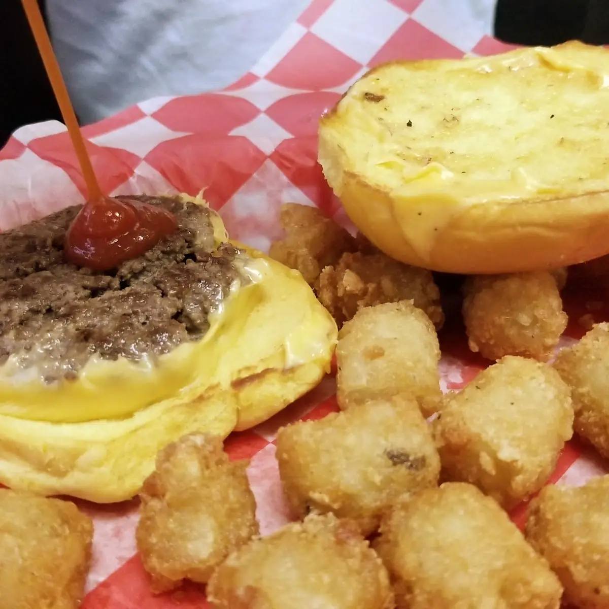 Kid Cheeseburger Combo