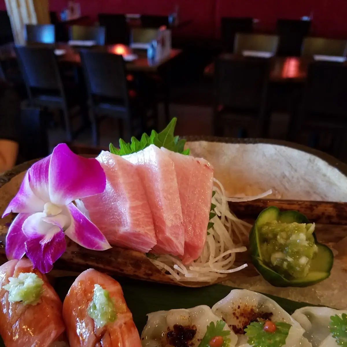 Sashimi Deluxe
