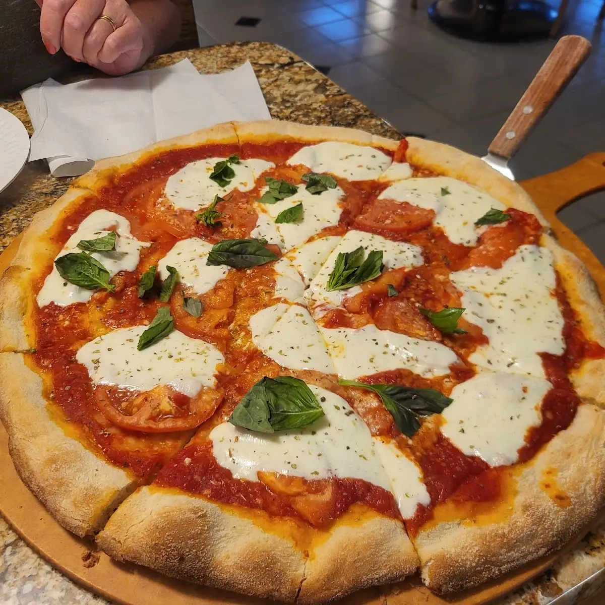 Thin Crust Margherita Pizza