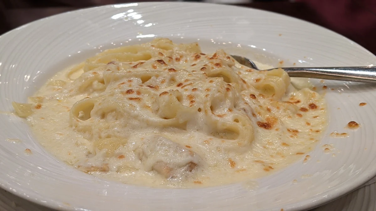 Fettuccine Alfredo