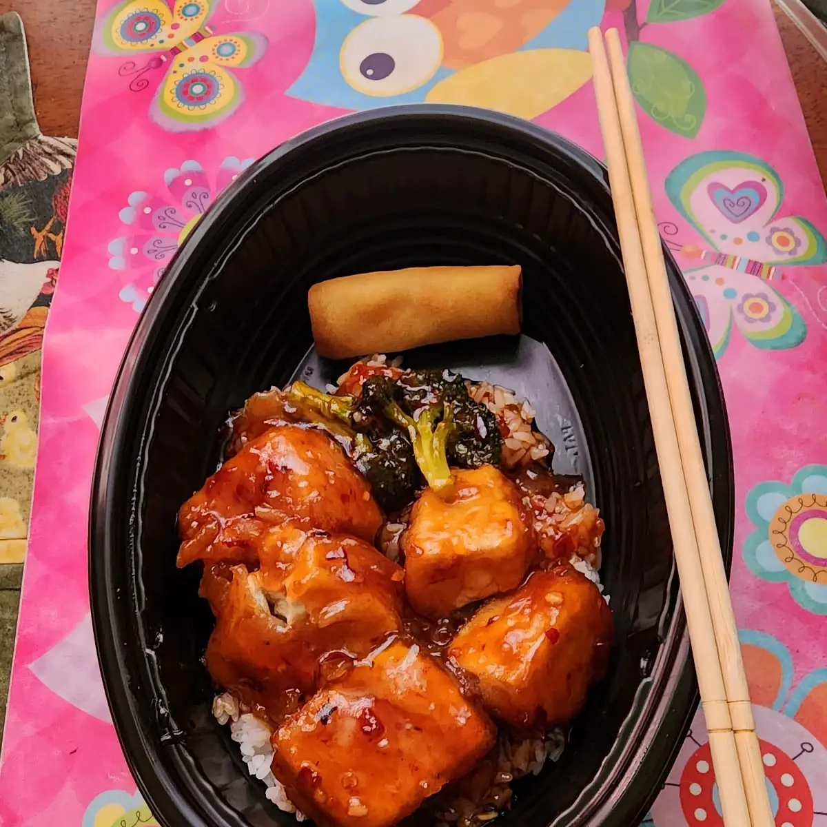 General TSO's Tofu and a Spring Roll