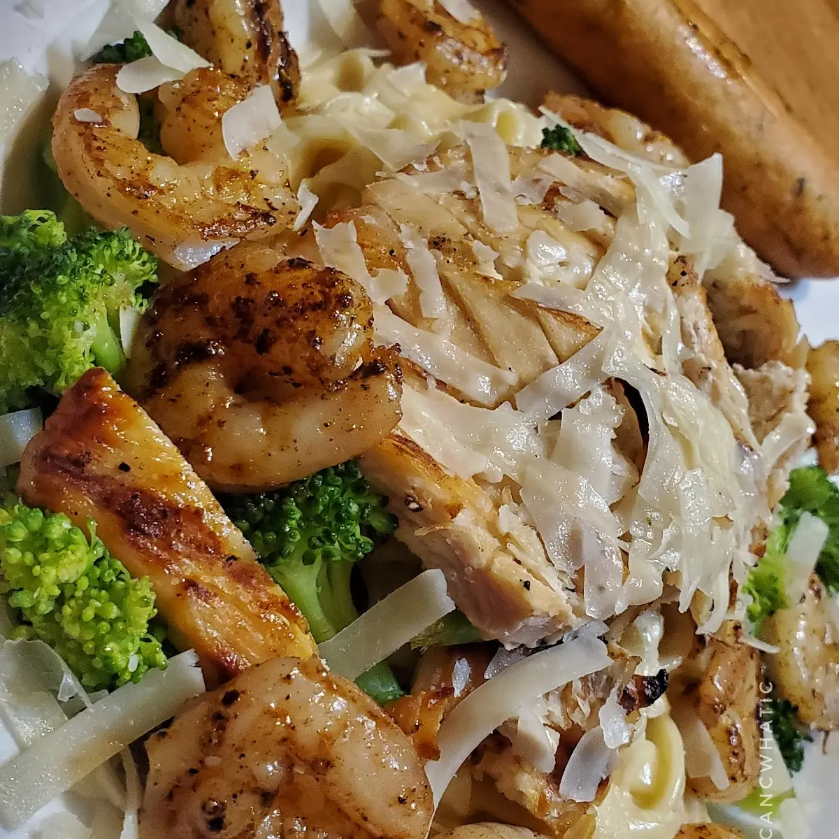 Chicken Alfredo Add Shrimp