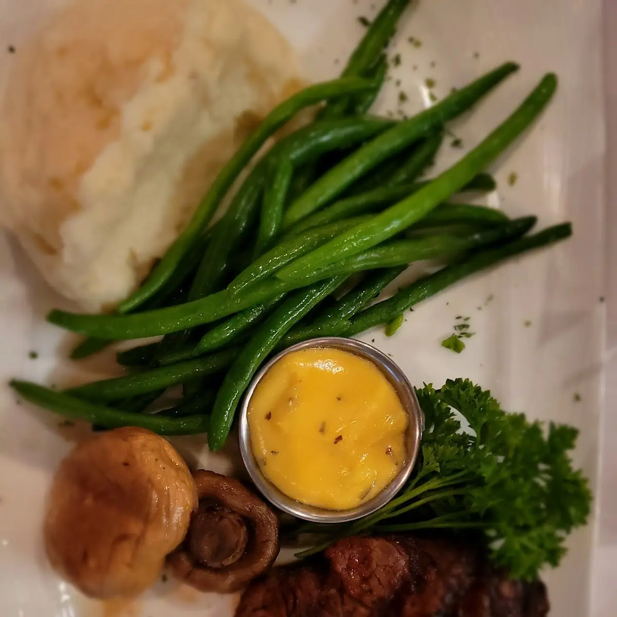 Filet Mignon with Vegetable of the Day and Mashed Potatoes