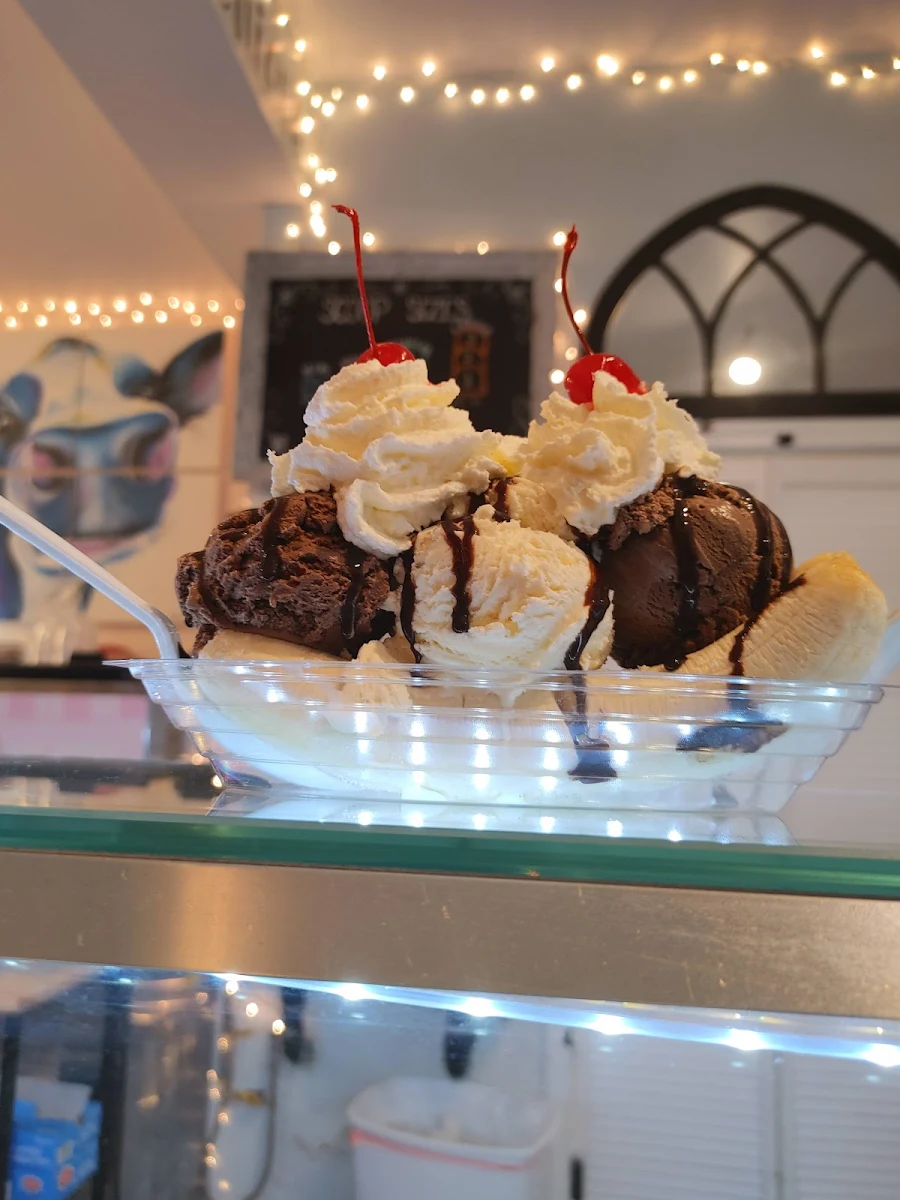 Brownie Sundae