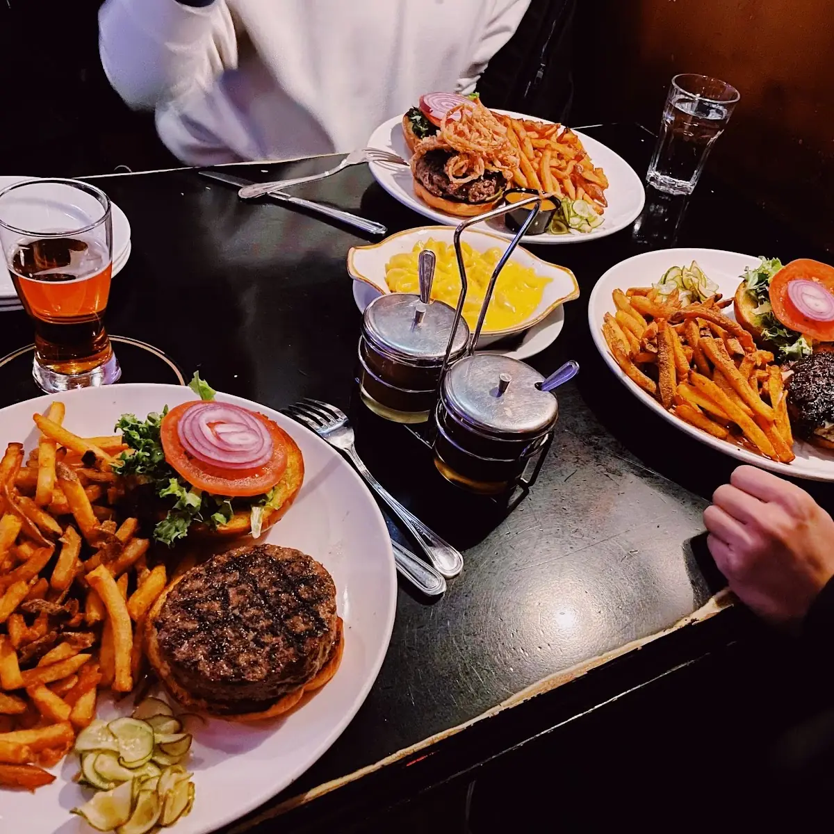 Carolina Burger