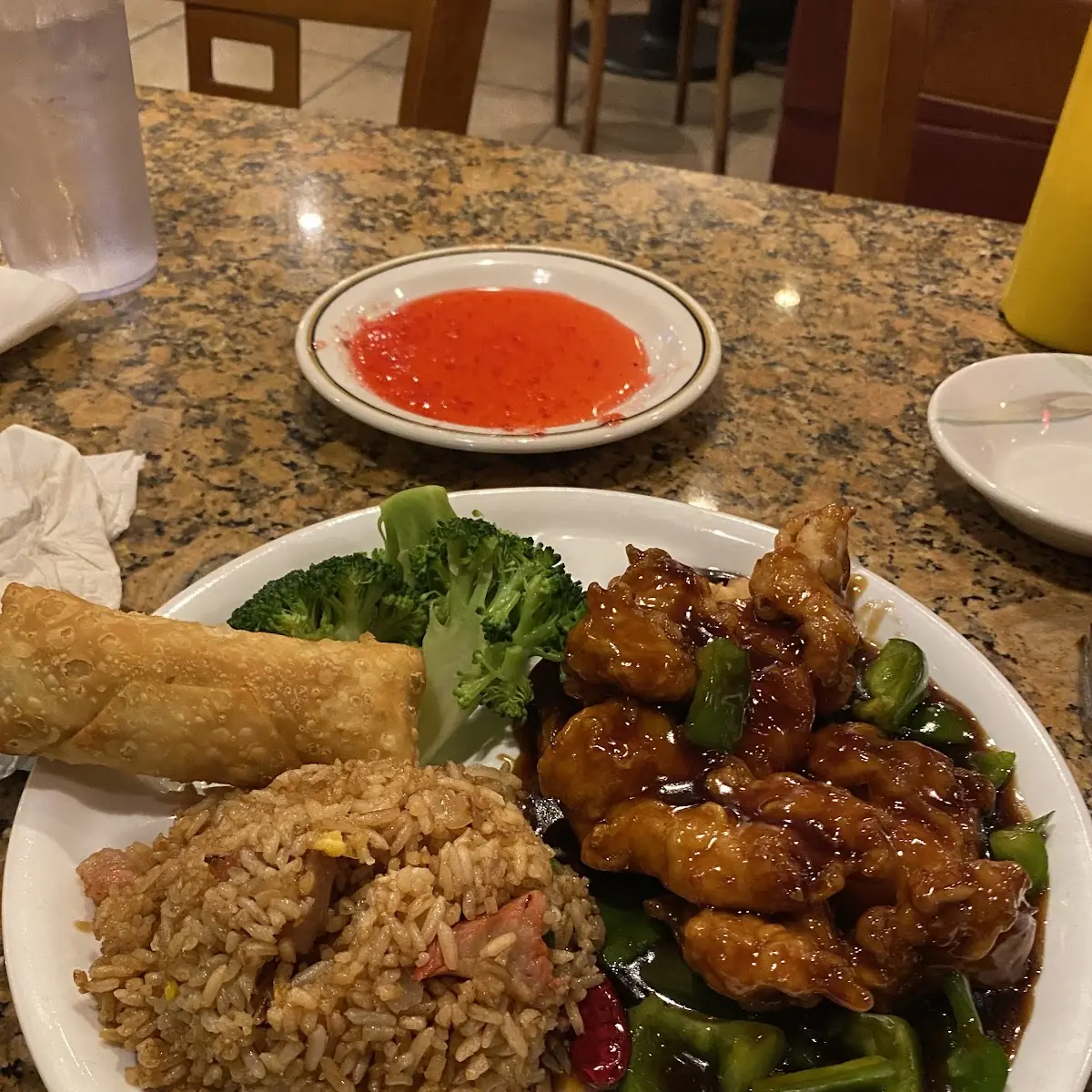 General TSO Chicken Combination Dinner
