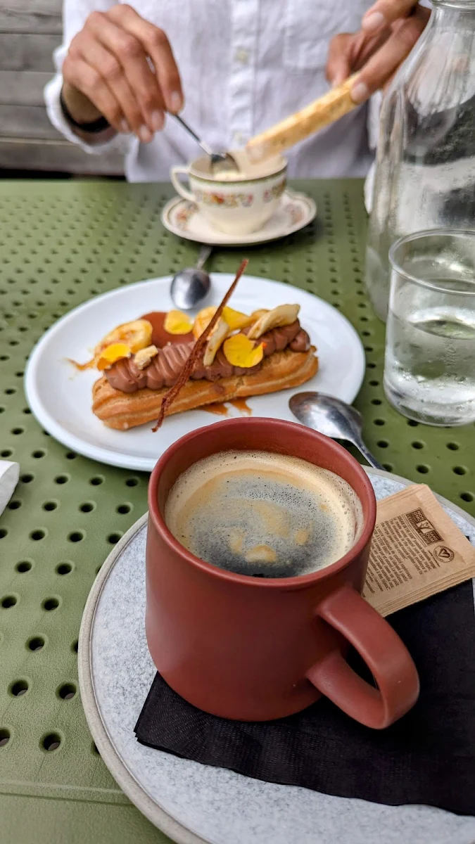 Chocolate Eclair, Bruce Wine Bar