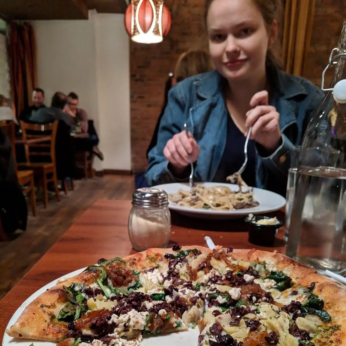 Mediterranean Pizza
