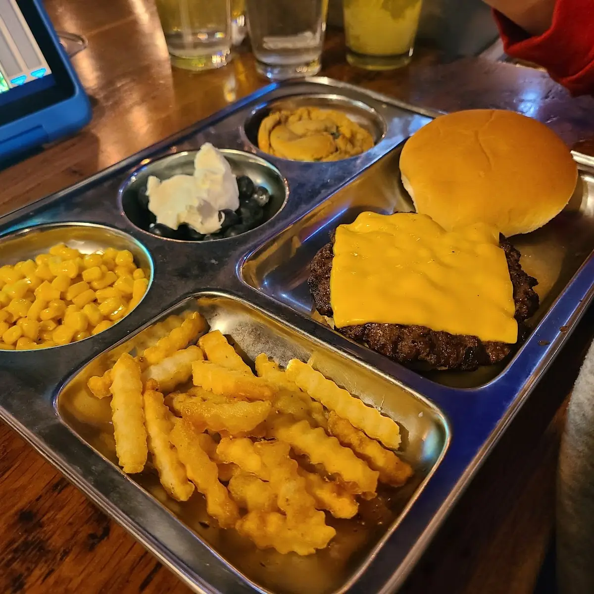 Kids Cheeseburger Meal