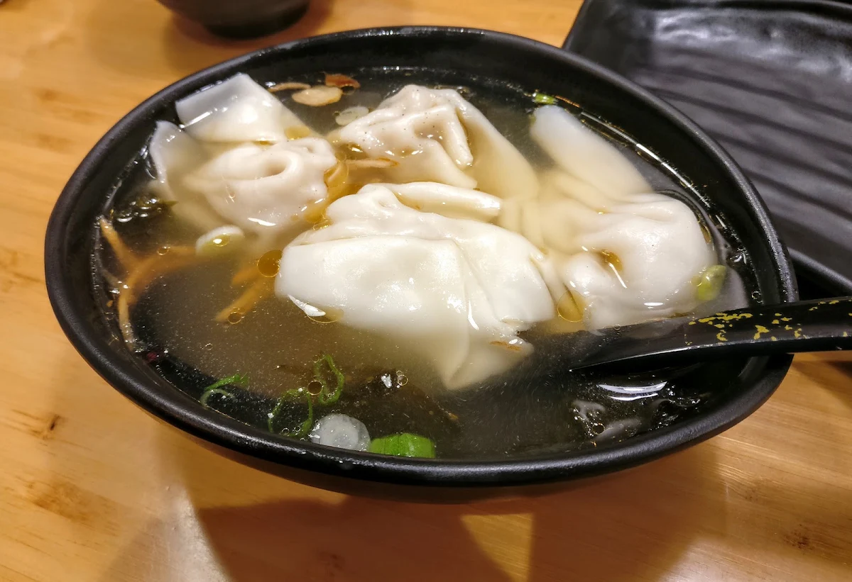 Soupe Wonton Wonton Soup, Mr. Dumpling