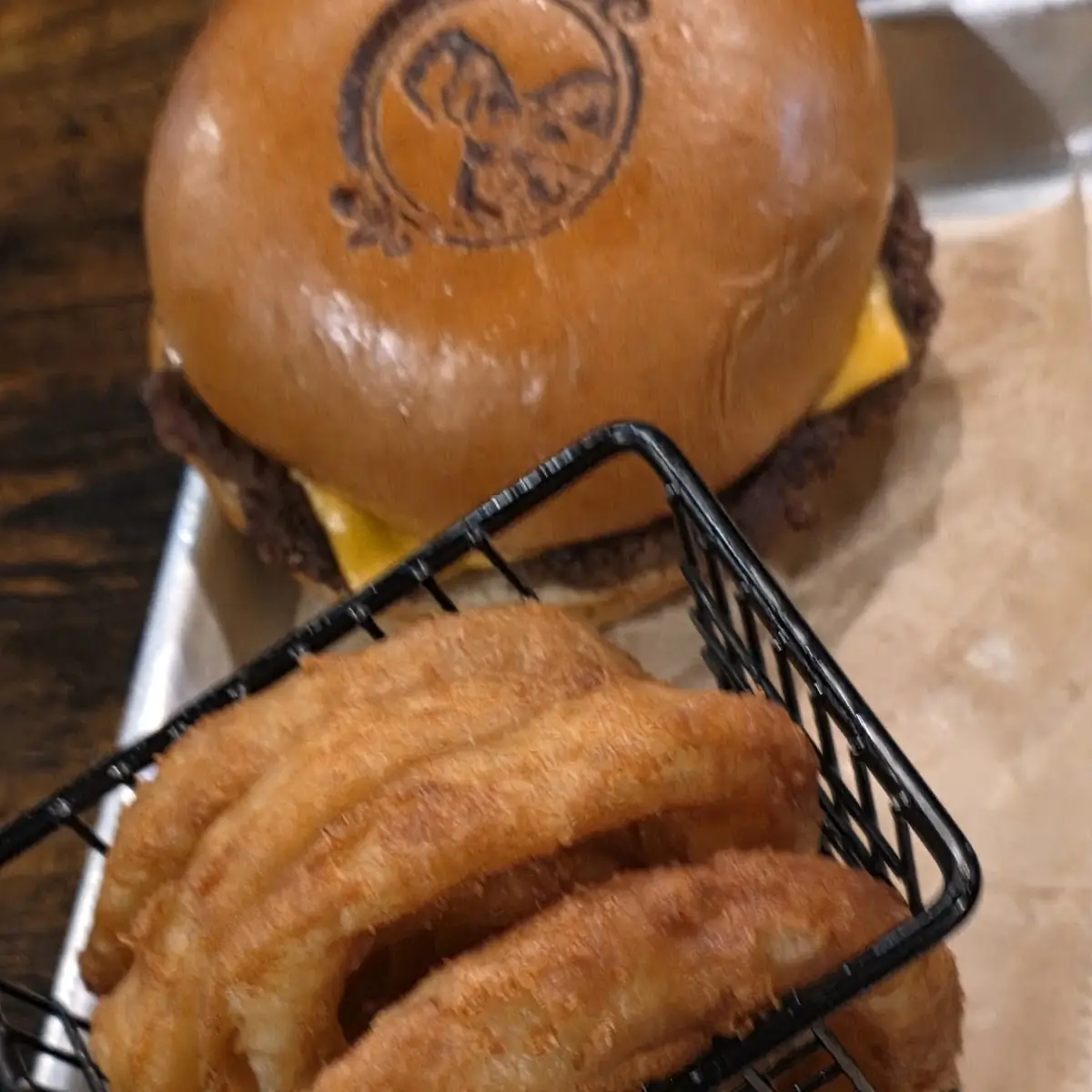 Onion Rings with Bully Sauce