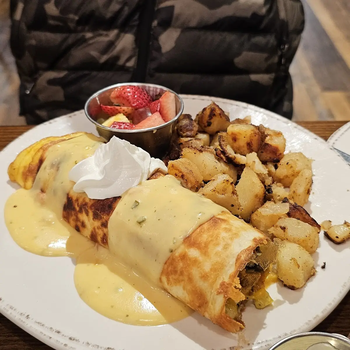 Denver Omelet with Potatoes and Fruit