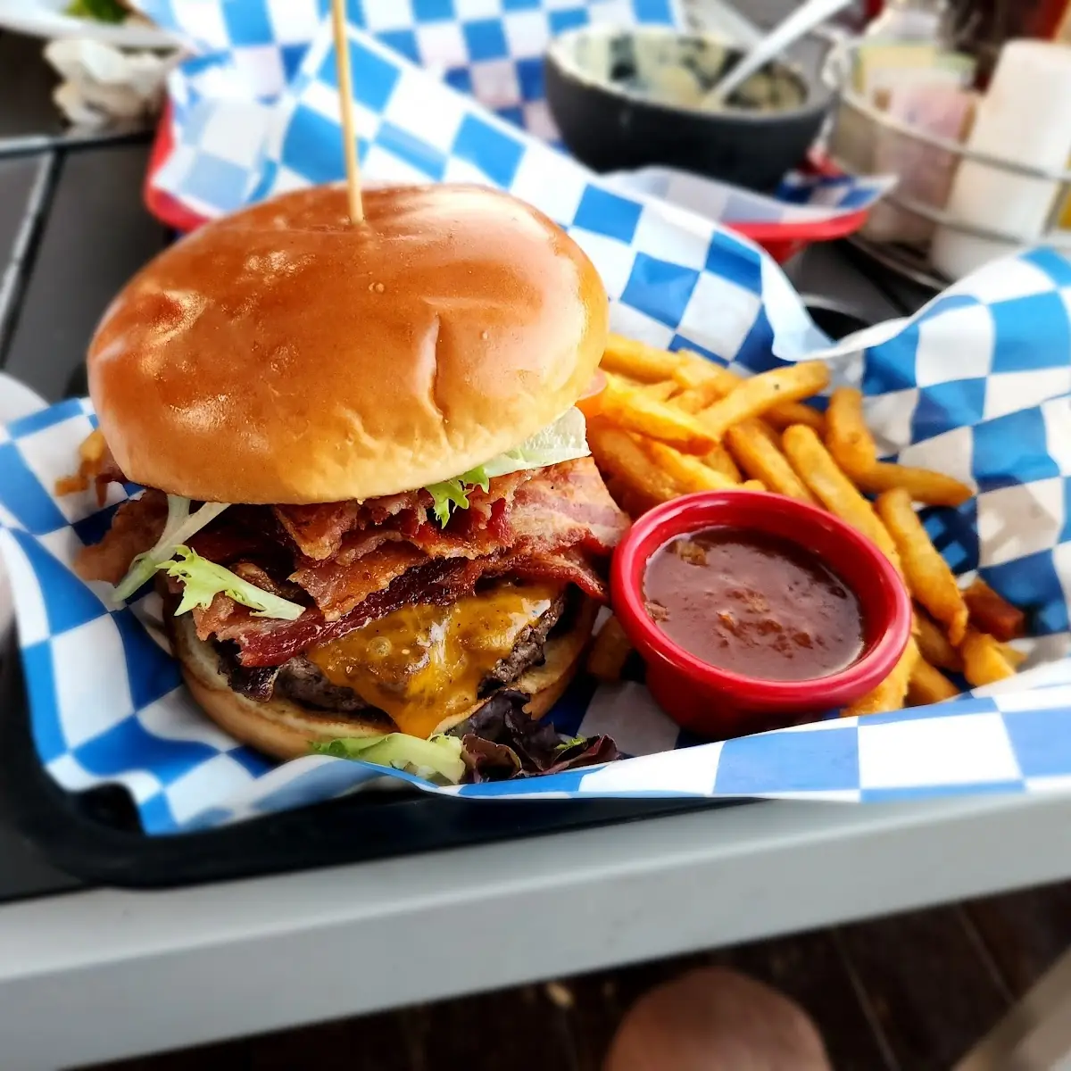 Ultimate Bacon Cheeseburger