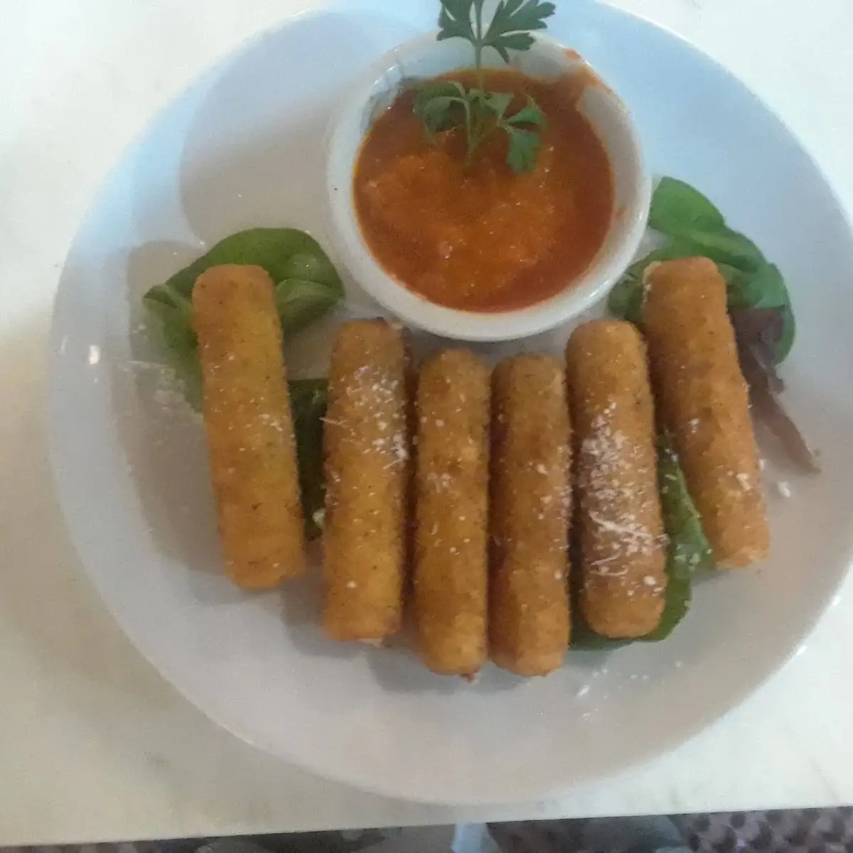 Mozzarella Sticks Whith Marinara Sauce