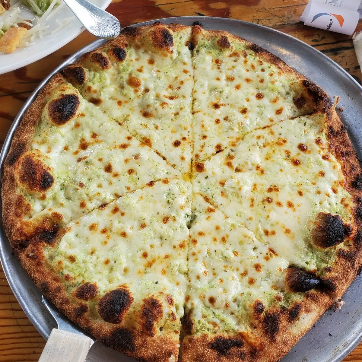 White Pizza w Cauliflower Crust
