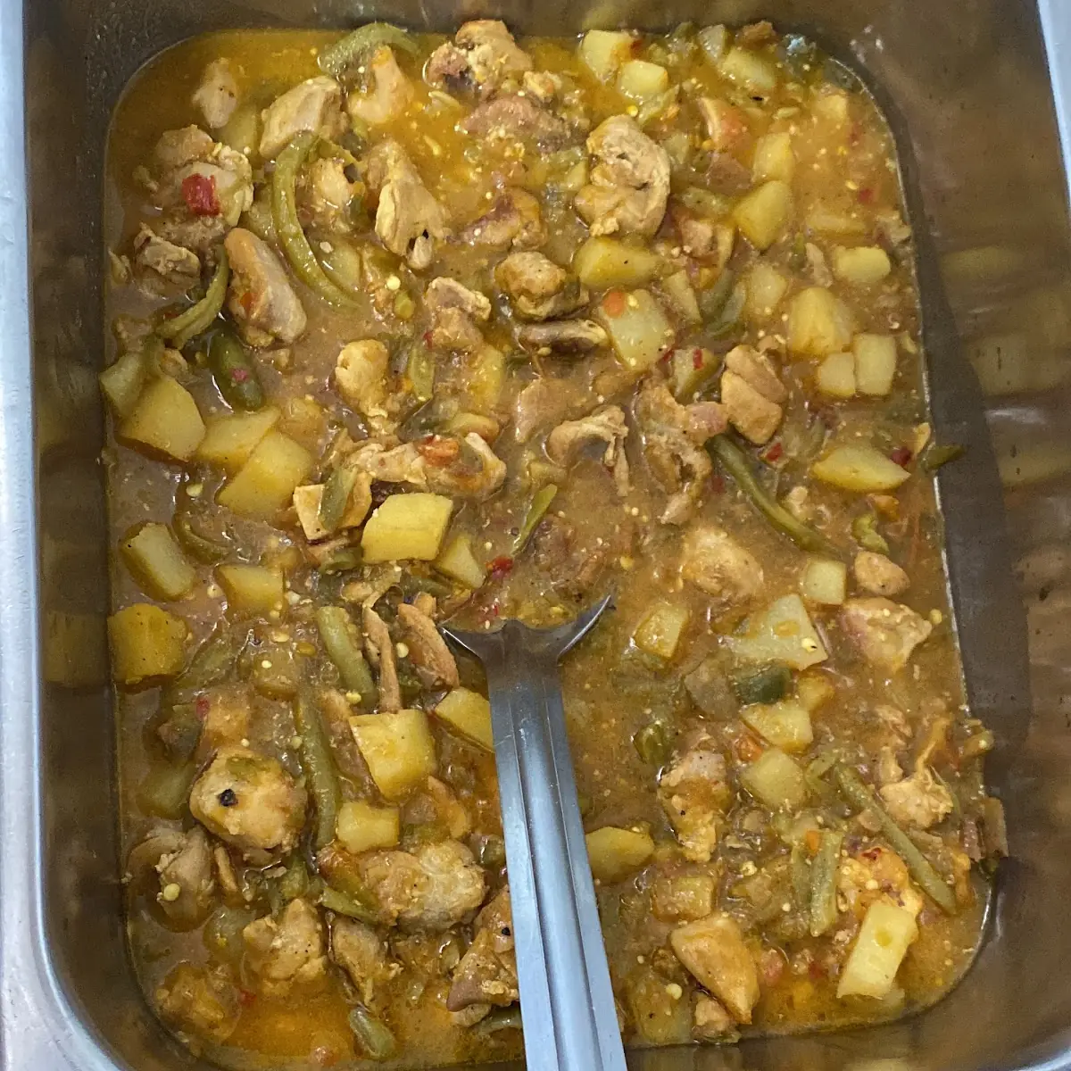 Pollo Con Ejotes Y Papa En Salsa Verde