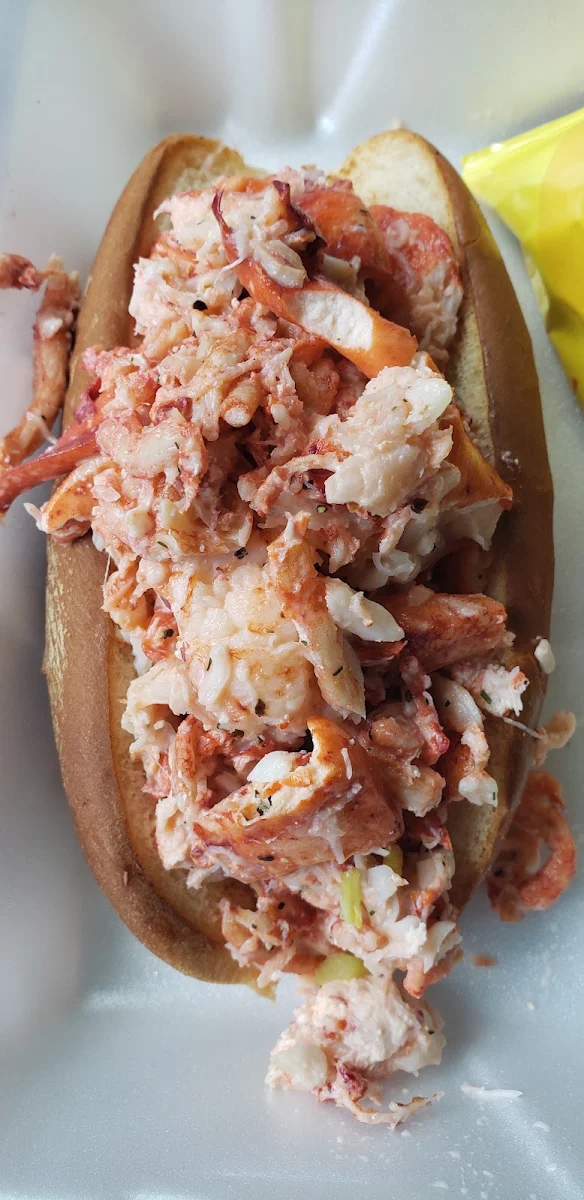 Fresh Lobster Roll