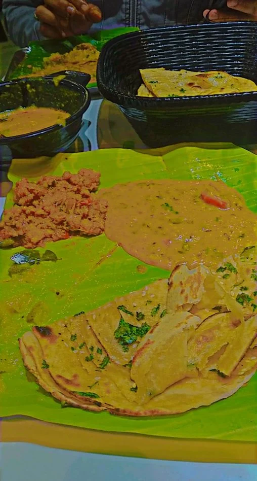 Puri Set Dosa, Mezbaan Restaurant