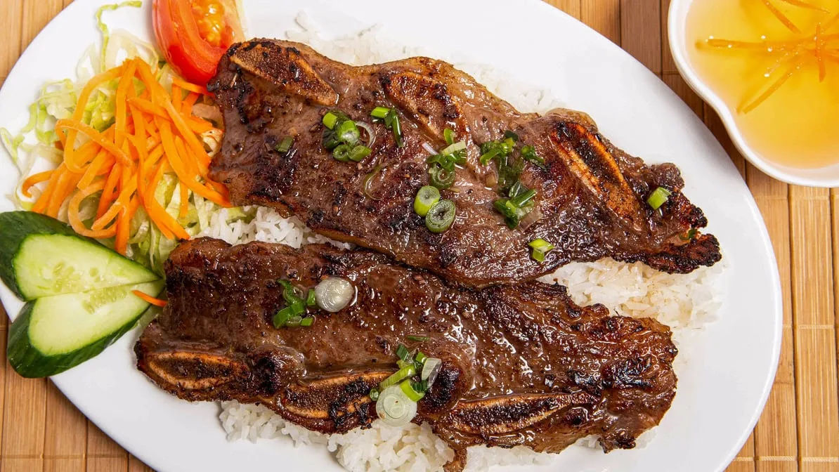 Highlights, Vietnam Palace Grill & Noodle House