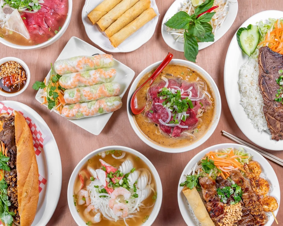 Highlights, Vietnam Palace Grill & Noodle House