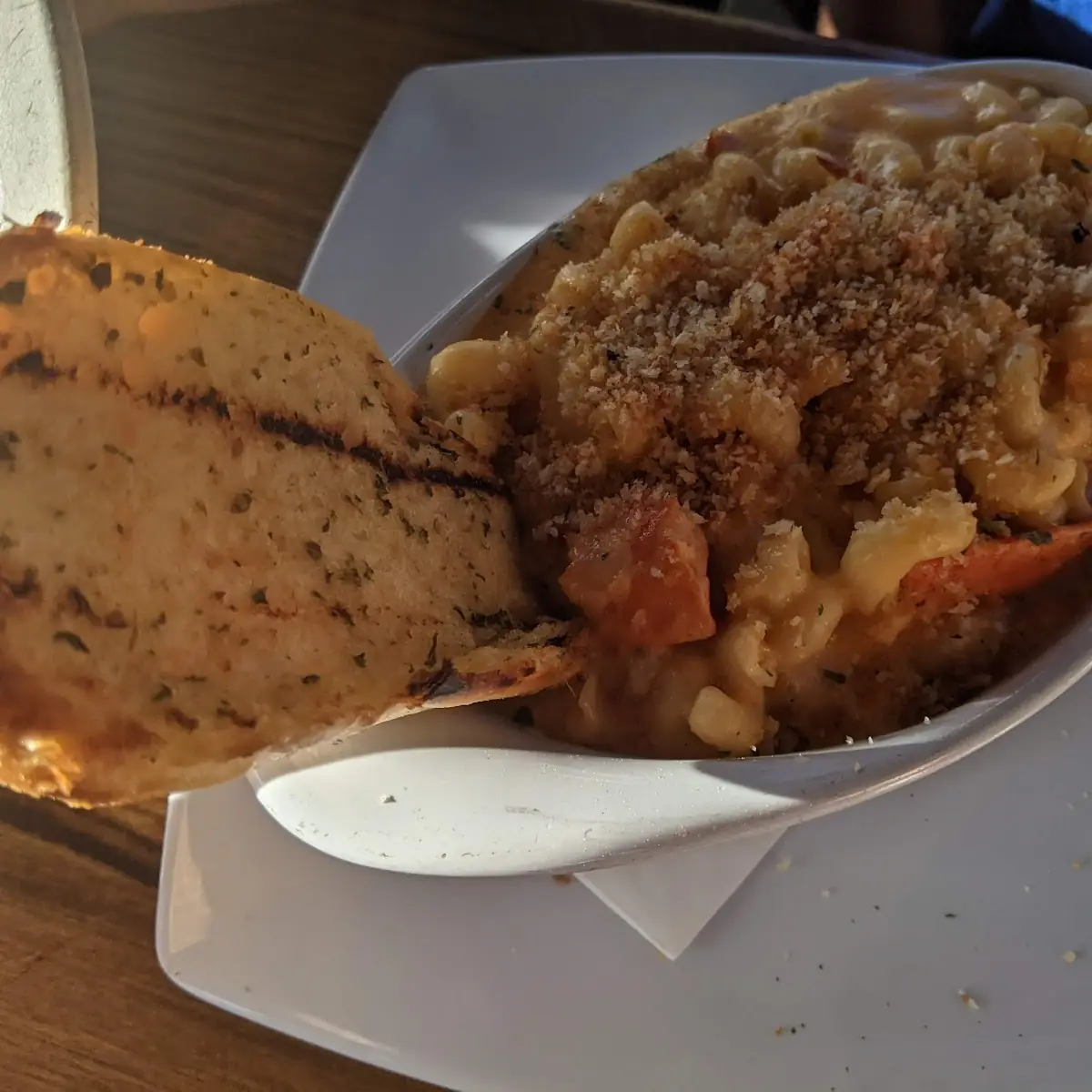Lobster Mac N Cheese