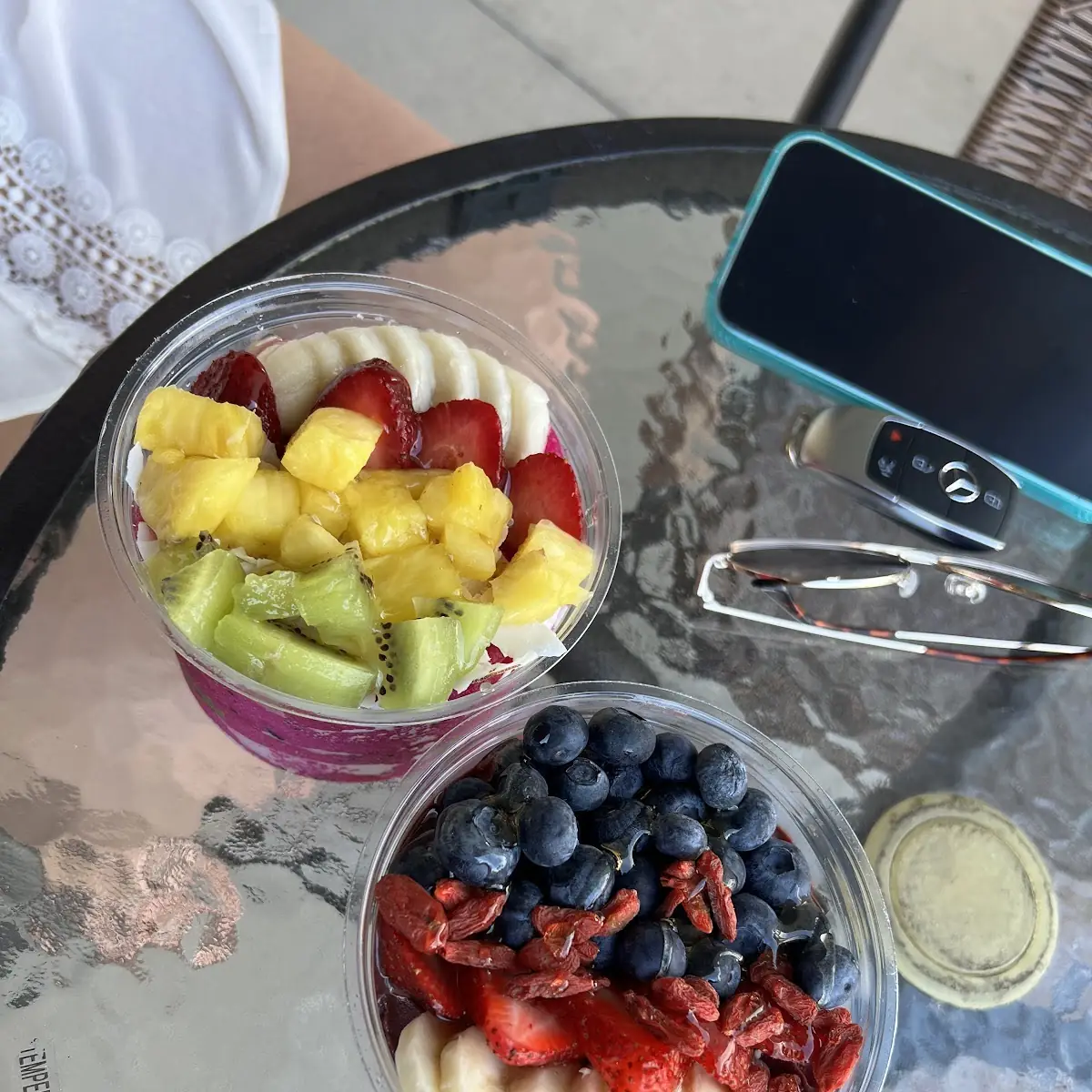 Gulf Bowl & Tropical Bowl w Dragon Fruit Base